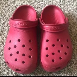 Red crocs